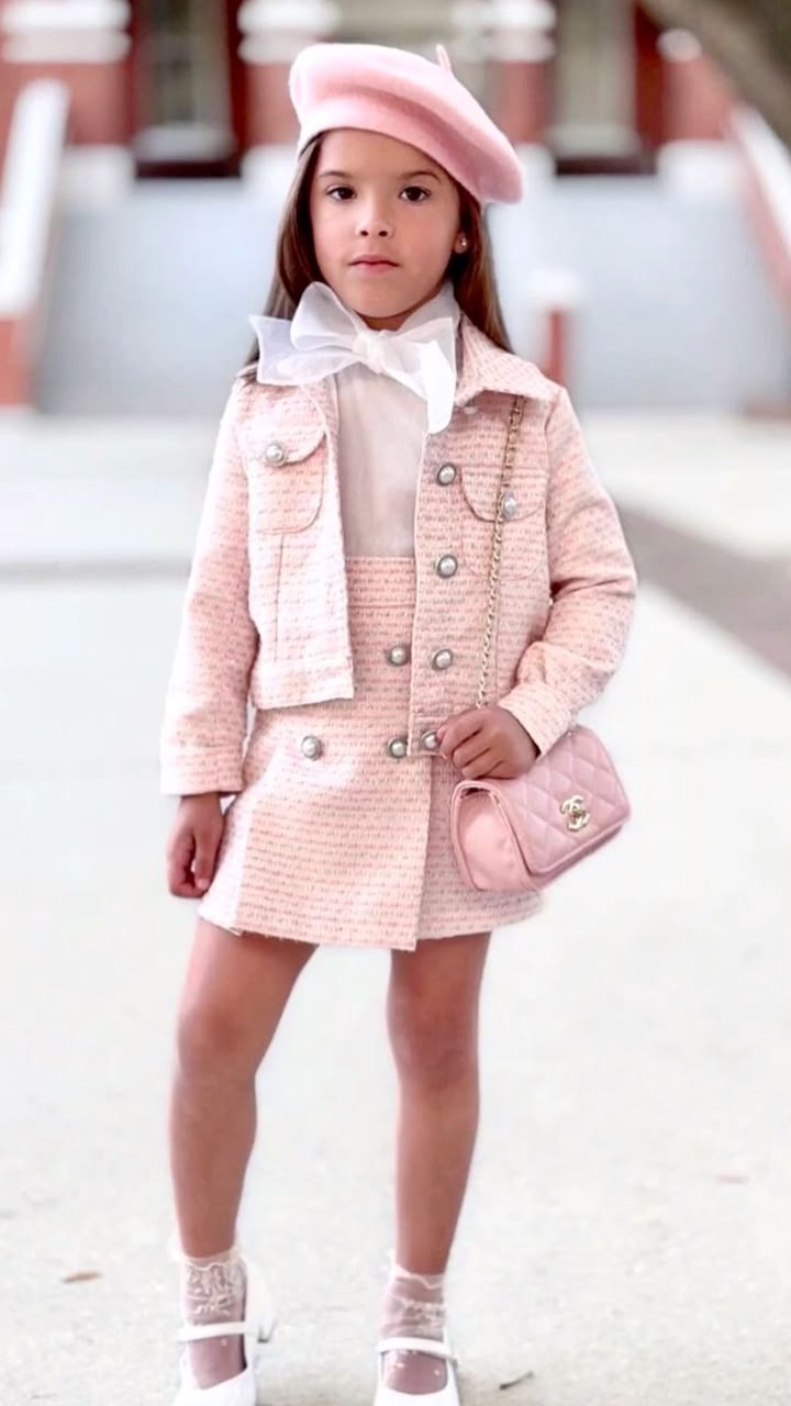 Outfit idea: The Tweed & Beret